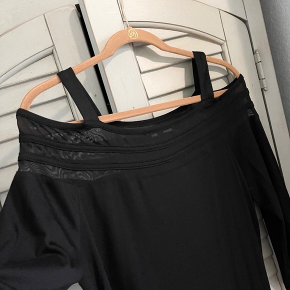 Cable and Gauge Cold Shoulder 3/4 Length Sleeve Top Mesh Neckline Black - Picture 4 of 14